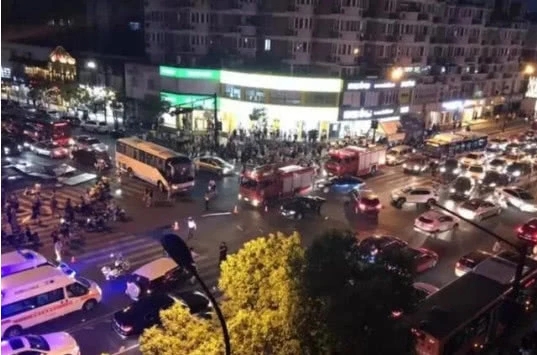 杭州7·30女司机驾车致五死多伤交通事故一审宣判，犯交通肇事罪获刑六年