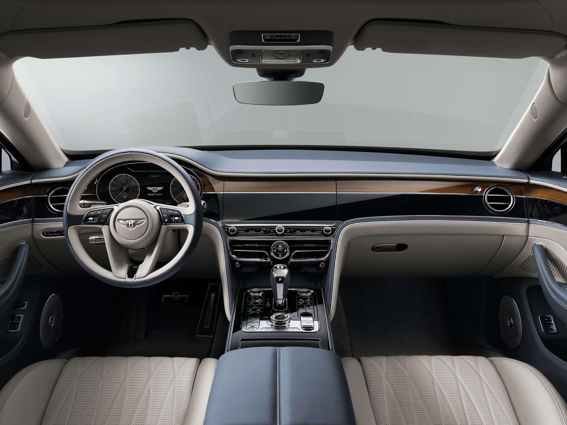 1564749403892315.jpg autohomecar__ChsEm1z_XRqAJRQiABFPKGIXnPI355.jpg